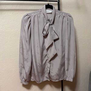 Elegant Lavender Women's Blouse